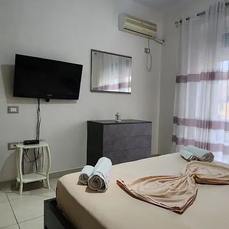 Проживание в семье Double With Shared Bathroom