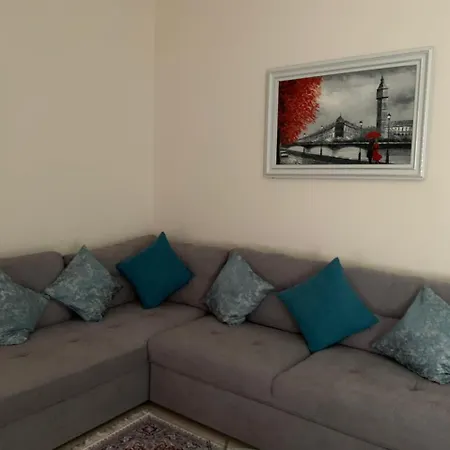 Проживание в семье Double With Shared Bathroom
